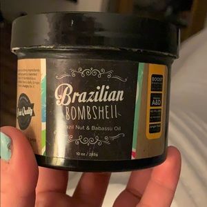 ISO posh Brazilian bombshell